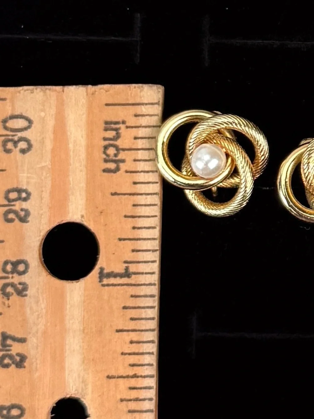Vintage goldtone, faux pearl clip on earrings